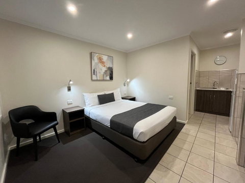 Ryley Motor Inn - Sunshine Coast Tourism 0