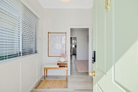 Sage Cottage! CBD Perfection! - Holiday Sunshine Coast 3