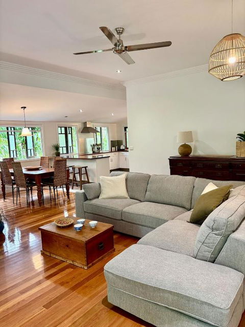 Sage House - Sunshine Coast Tourism 0