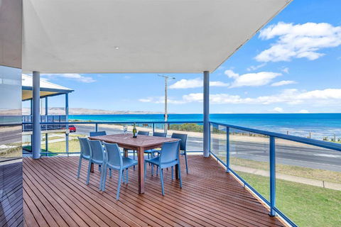 Sail Away - Aldinga Beach - C21 SouthCoast Holidays - Sunshine Coast Tourism 0