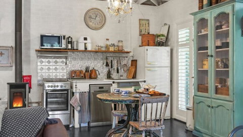 Saint Eloi Le Studio - Sunshine Coast Tourism 1