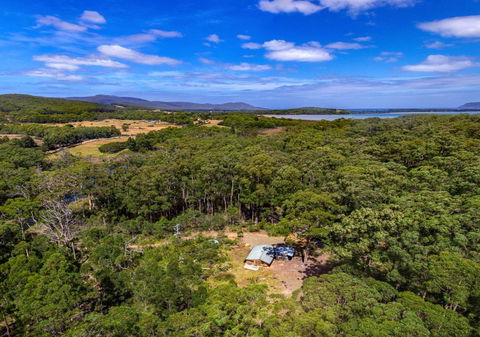 Saintys Creek Cottage - Holiday Sunshine Coast 0