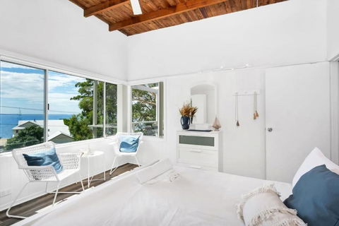 Sally Beach House With Ocean Views - Sunshine Coast Tourism 1
