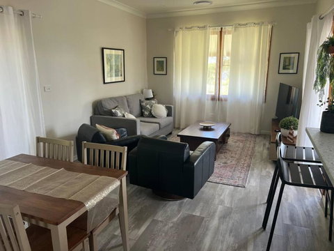 Sally On Rees - Holiday Sunshine Coast 2