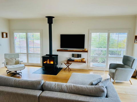 Salt Life - Pet Friendly Outside WIFI - Sunshine Coast Tourism 3