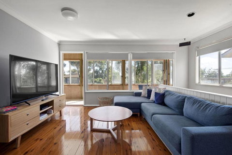 Salt Life - Belle Escapes Jervis Bay - Sunshine Coast Tourism 0