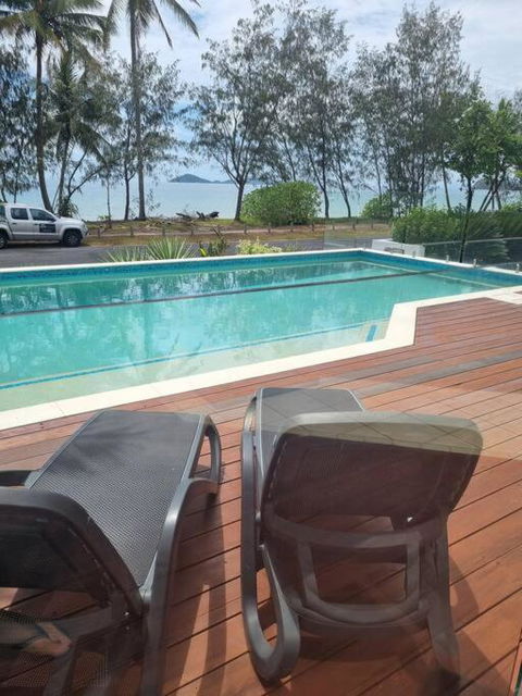 Salt On South - Beachfront Bliss - Holiday Sunshine Coast 0