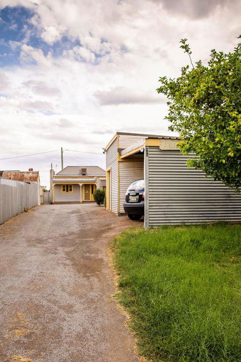 SaltBush Cottage - Sunshine Coast Tourism 0