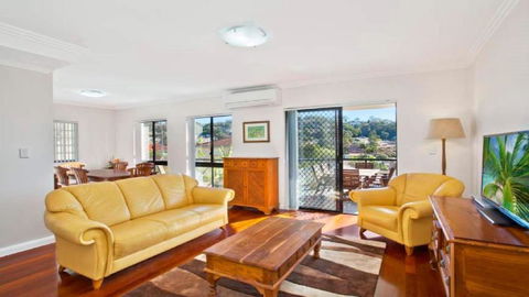 Saltwater Accom Holidays - Sunshine Coast Tourism 0