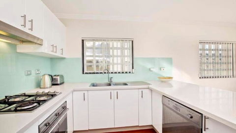 Saltwater Accom Holidays - Sunshine Coast Tourism 2