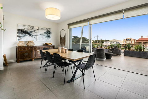 Saltwater Apartment Sorrento - Holiday Sunshine Coast 3