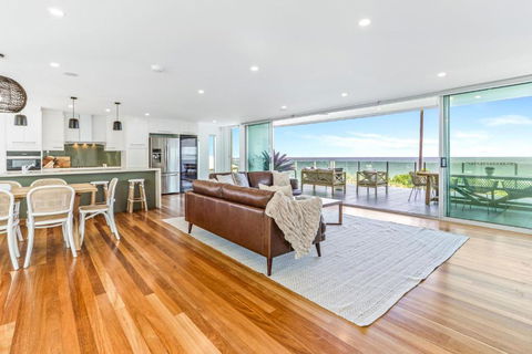 Saltwater, Sunrise Beach - Sunshine Coast Tourism 0