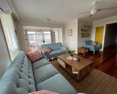 Salty Sands Meters From The Beach Free Wifi - Holiday Sunshine Coast 2