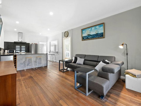 Salty Sea Cottage - Sunshine Coast Tourism 2