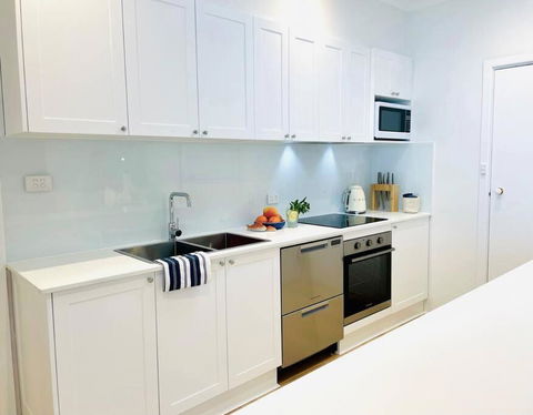 SALTY SNOOZE - Your Coastal Holiday House - Sunshine Coast Tourism 2