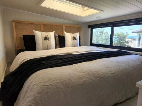SALTY SOUL KIAMA - Tiny House By The Ocean - Sunshine Coast Tourism 1