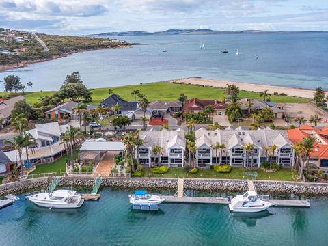 Salty Views - Sunshine Coast Tourism 1