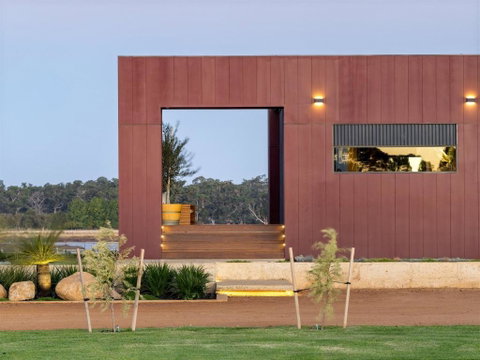 Samphire Chalet Tuart - Holiday Sunshine Coast 0