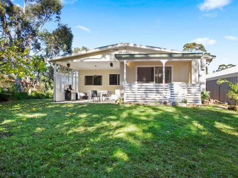 Sams Beach Shack - Holiday Sunshine Coast 2