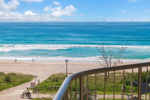 San Simeon 33 - Sunshine Coast Tourism 0