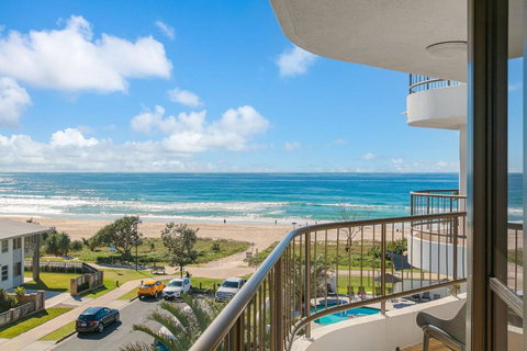 San Simeon 33 - Sunshine Coast Tourism 2