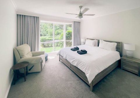 Sanctuary Park Cottages - Sunshine Coast Tourism 3