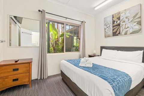 Sanctuary Resort Motor Inn - Sunshine Coast Tourism 3