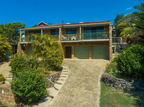 Sand Dunes - Sunshine Coast Tourism 1
