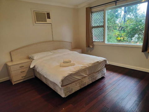 S&S Guest House - Holiday Sunshine Coast 1