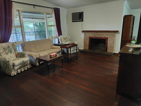 S&S Guest House - Holiday Sunshine Coast 2