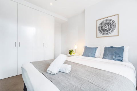 Sakura Apartment - Sunshine Coast Tourism 0