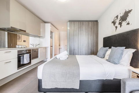 Sakura Apartment - Sunshine Coast Tourism 2