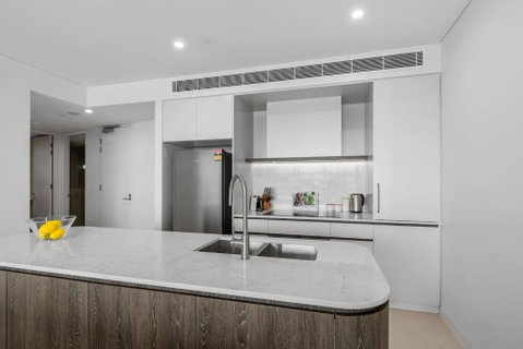 Sailview Escape - A Tranquil Marina Hideaway - Sunshine Coast Tourism 2