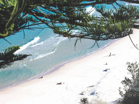 Sandy Shore Villa - Holiday Sunshine Coast 0