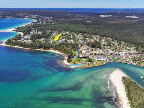 Sandalwood At Huskisson - Sunshine Coast Tourism 1