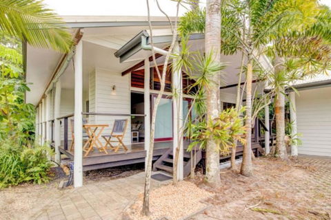 Sandalwood - Holiday Sunshine Coast 3