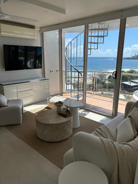 Sandbox Mooloolaba Beach - Holiday Sunshine Coast 0