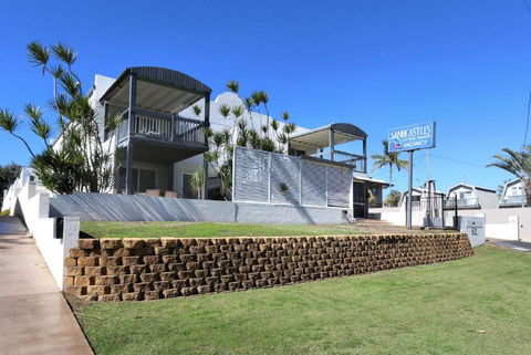 Sandcastles 8 - Holiday Sunshine Coast 0