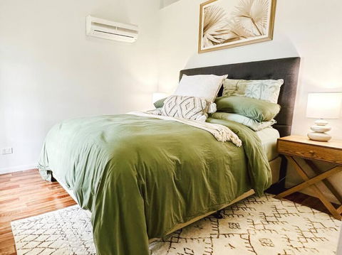 Sandhaven Bungalow - Sunshine Coast Tourism 3