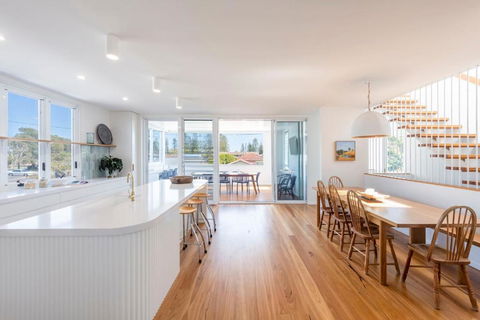 Sandhurst - Oceanstays - Sunshine Coast Tourism 0