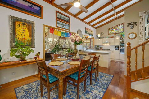 Sandalwood - Sunshine Coast Tourism 3