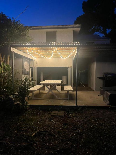 Sandown Beachside Cottage - Sunshine Coast Tourism 0