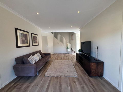 Sandpiper 10 - Close To Town And Beach - Sunshine Coast Tourism 2