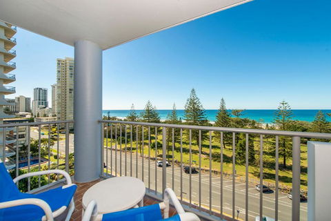 Sandpiper Broadbeach - Sunshine Coast Tourism 3