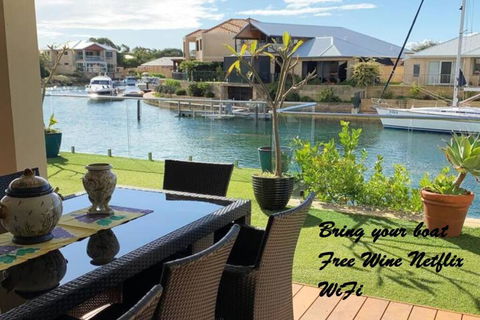 Sandpiper Island Tranquil Waterfront Views & Jetty - Sunshine Coast Tourism 0