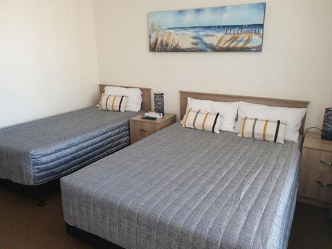 Sandpiper Motel Ulladulla - Sunshine Coast Tourism 1