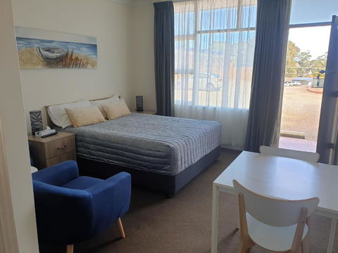 Sandpiper Motel Ulladulla - Sunshine Coast Tourism 0