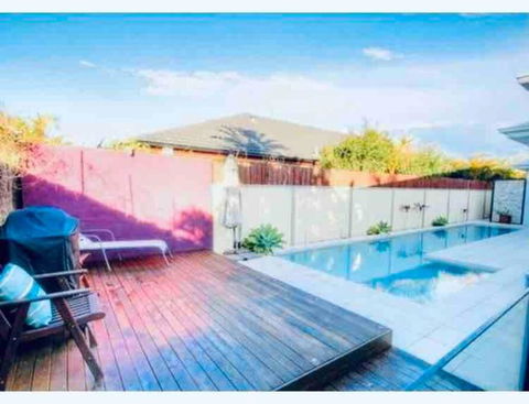 Sandstone Point Luxury 5 Bedroom Home - Sunshine Coast Tourism 2