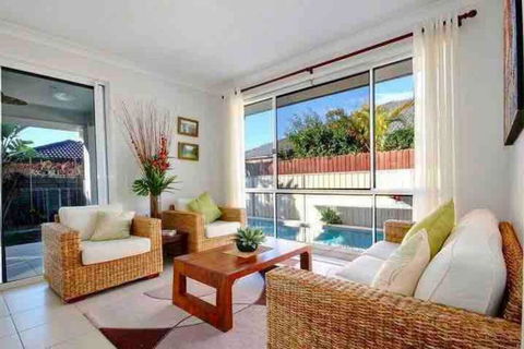 Sandstone Point Luxury 5 Bedroom Home - Sunshine Coast Tourism 1