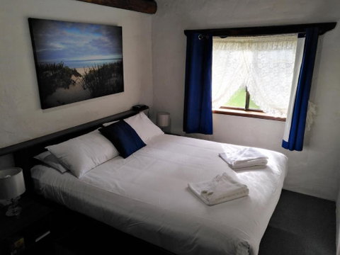 Sandy Bay Holiday Park - Sunshine Coast Tourism 1